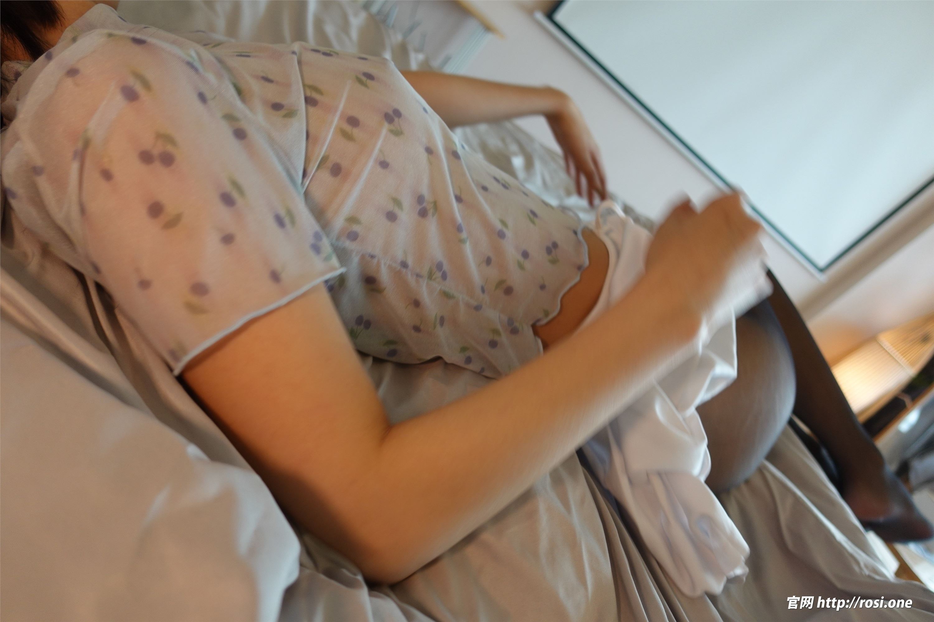 ROSI写真 2022.06.20 NO.3850